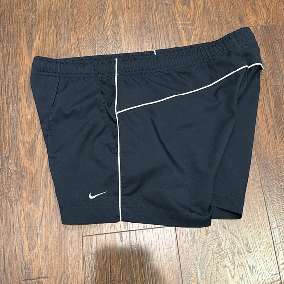 Nike shorts with drawstring and pockets, pinstripe - Picture 5 of 5